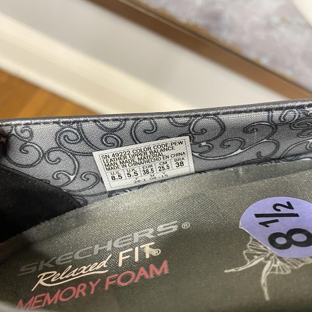 Skechers Relaxed Fit Shoes Womens Size 8.5 Gray Leather Slip On Loafers SN 49222 - Picture 9 of 10